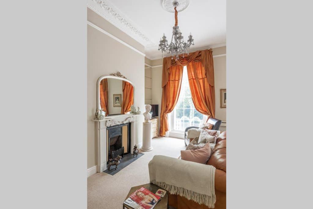 Ferienwohnung Beautiful Studio With Private Outside Terrace Bath Exterior foto