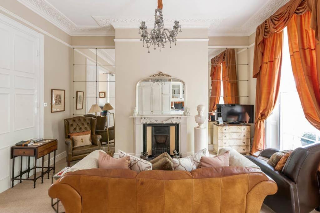 Ferienwohnung Beautiful Studio With Private Outside Terrace Bath Exterior foto